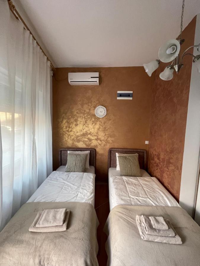 Apartman Studio Lusi 1 Subotica Buitenkant foto